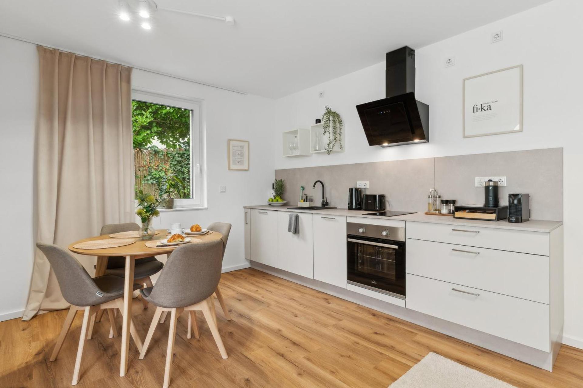 Deluxe Apartment In Bielefeld City Mit Parkplatz Und Balkon Esterno foto